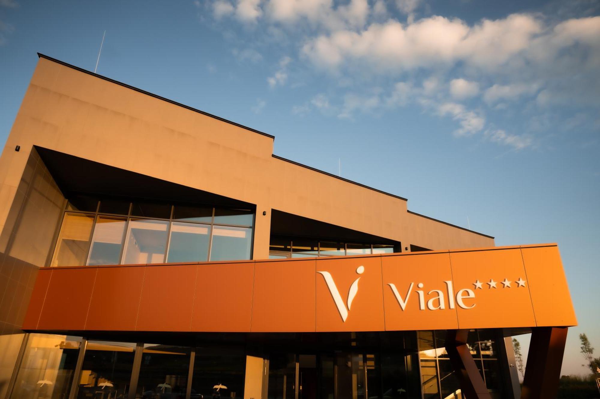 Viale Boutique Hotel Виллань Экстерьер фото